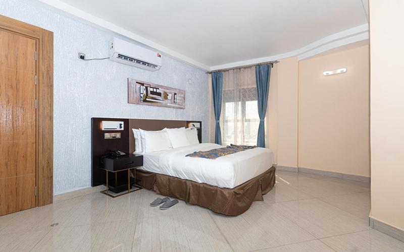 Hotel Le Figaro Douala Exterior foto