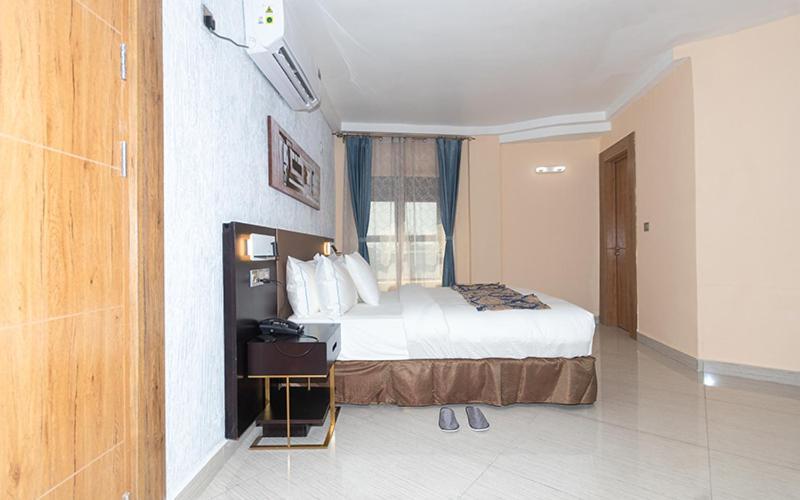 Hotel Le Figaro Douala Exterior foto